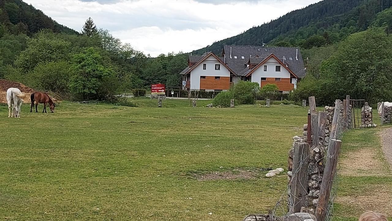 Mýto pod Ďumbierom Myto Apartments Bergmax, Ski Jasna Chopok 10Min Transit - Resort Myto Apartments, Parking Free מראה חיצוני תמונה